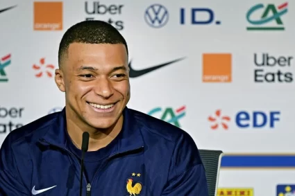 Football : le Real Madrid confirme le transfert de Kylian Mbappé