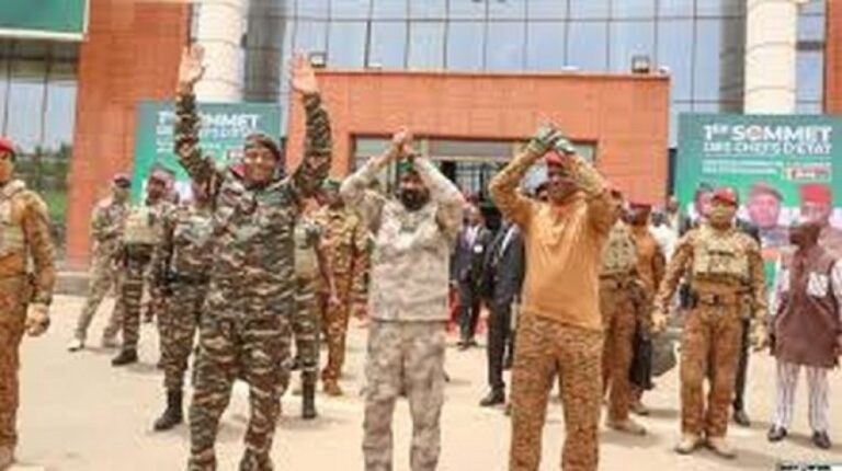 image_870x_682a3f886cb4d