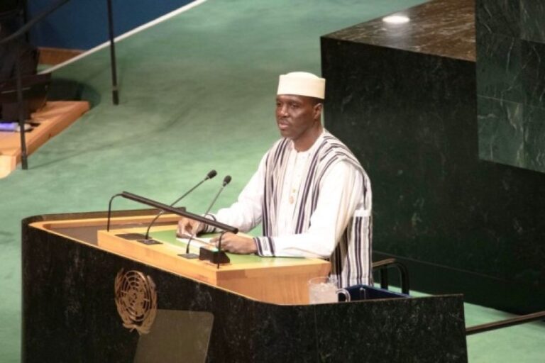 image_870x_68da590c73db3