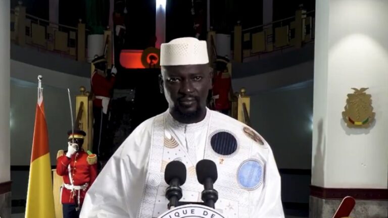 image_870x_68dfa520da3fc