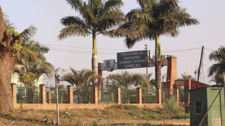 image_870x_68e428ce5086c